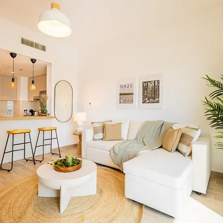 شقة Cozy Retreat At Waters Edge, By Voyage